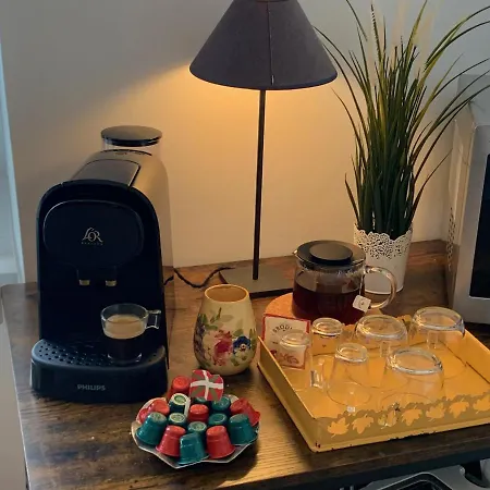 Lägenhet Centre, Pres Avenue De Verdun, Cosy 2 Pieces , Salon , Separe, Rue Tres Calme A 10 Minutes A Pied De La Grande Biarritz