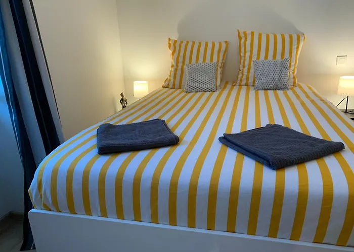 Centre, Pres Avenue De Verdun, Cosy 2 Pieces , Salon , Separe, Rue Tres Calme A 10 Minutes A Pied De La Grande Biarritz